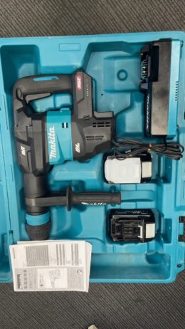 春日井市 Makita マキタ ハンマードリル HM001GRMX の買取実績