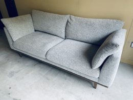 春日井市 NOYES 3人掛けソファー CERVO の買取実績